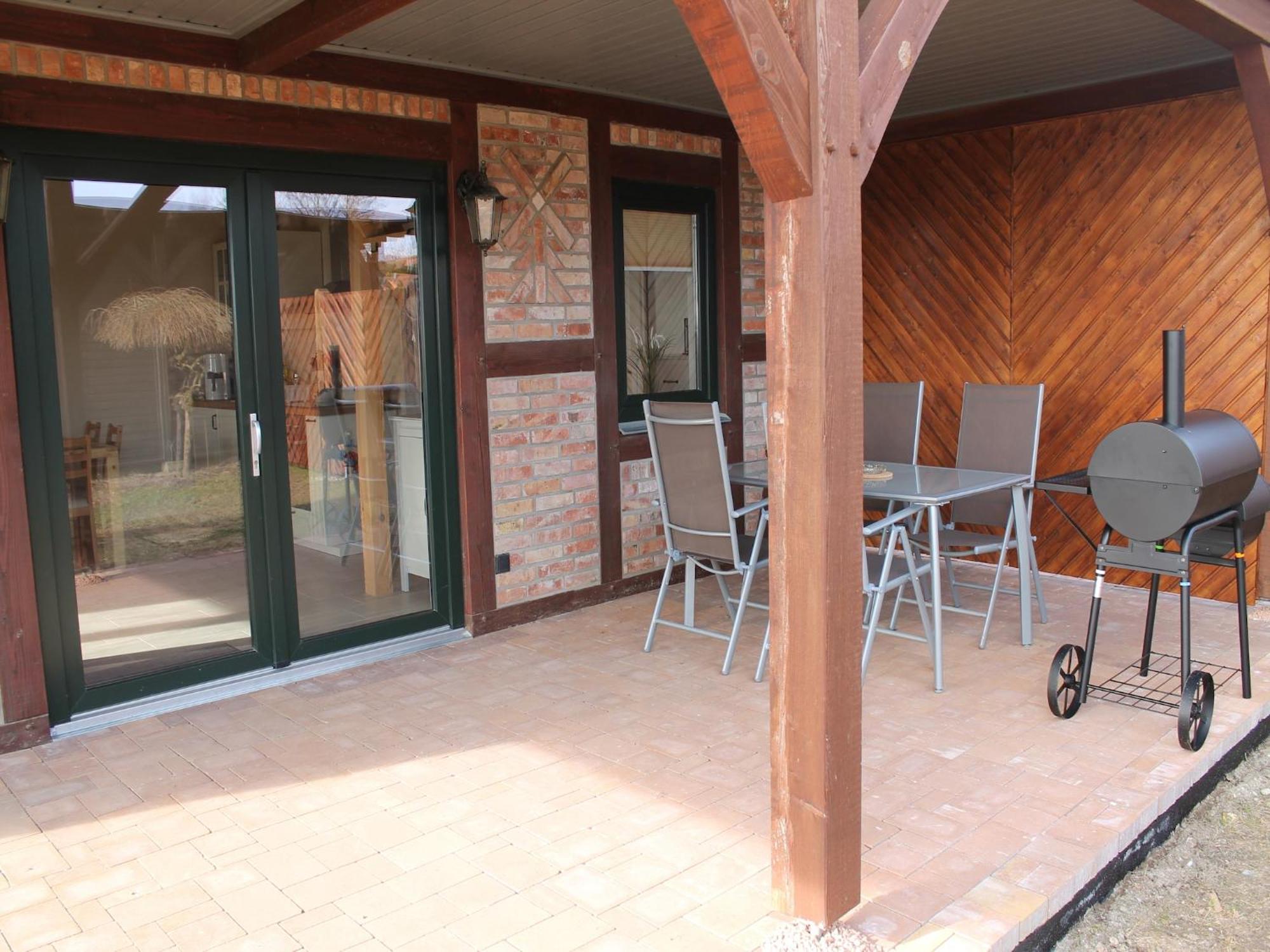 Modern Holiday Home In Brusow With Roofed Terrace Kropelin ภายนอก รูปภาพ