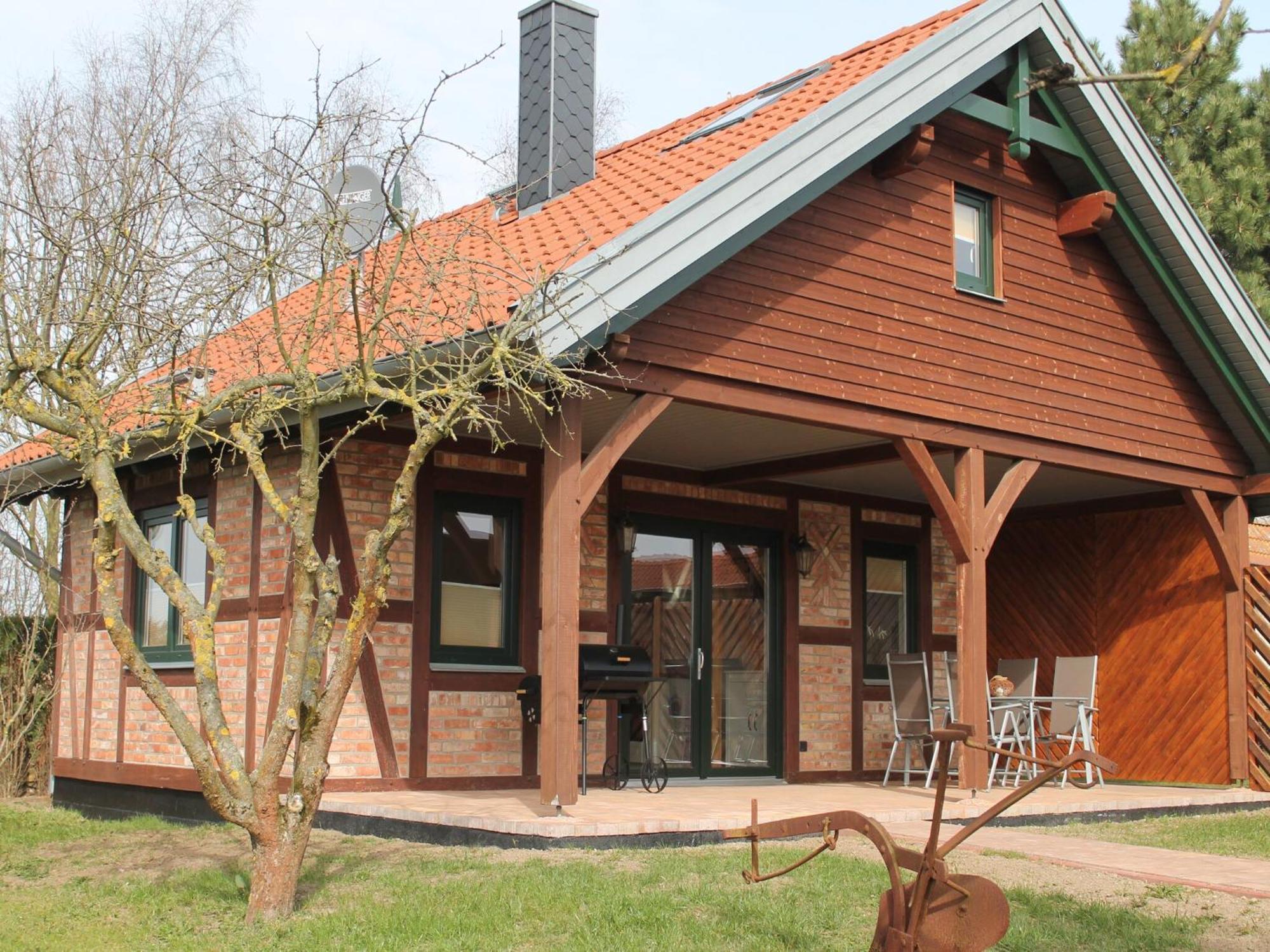 Modern Holiday Home In Brusow With Roofed Terrace Kropelin ภายนอก รูปภาพ