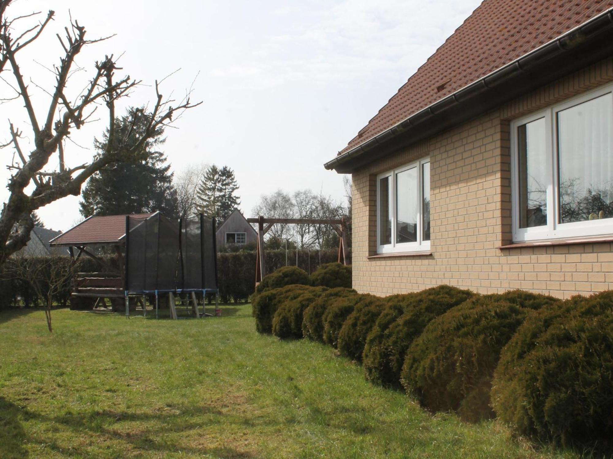 Modern Holiday Home In Brusow With Roofed Terrace Kropelin ภายนอก รูปภาพ