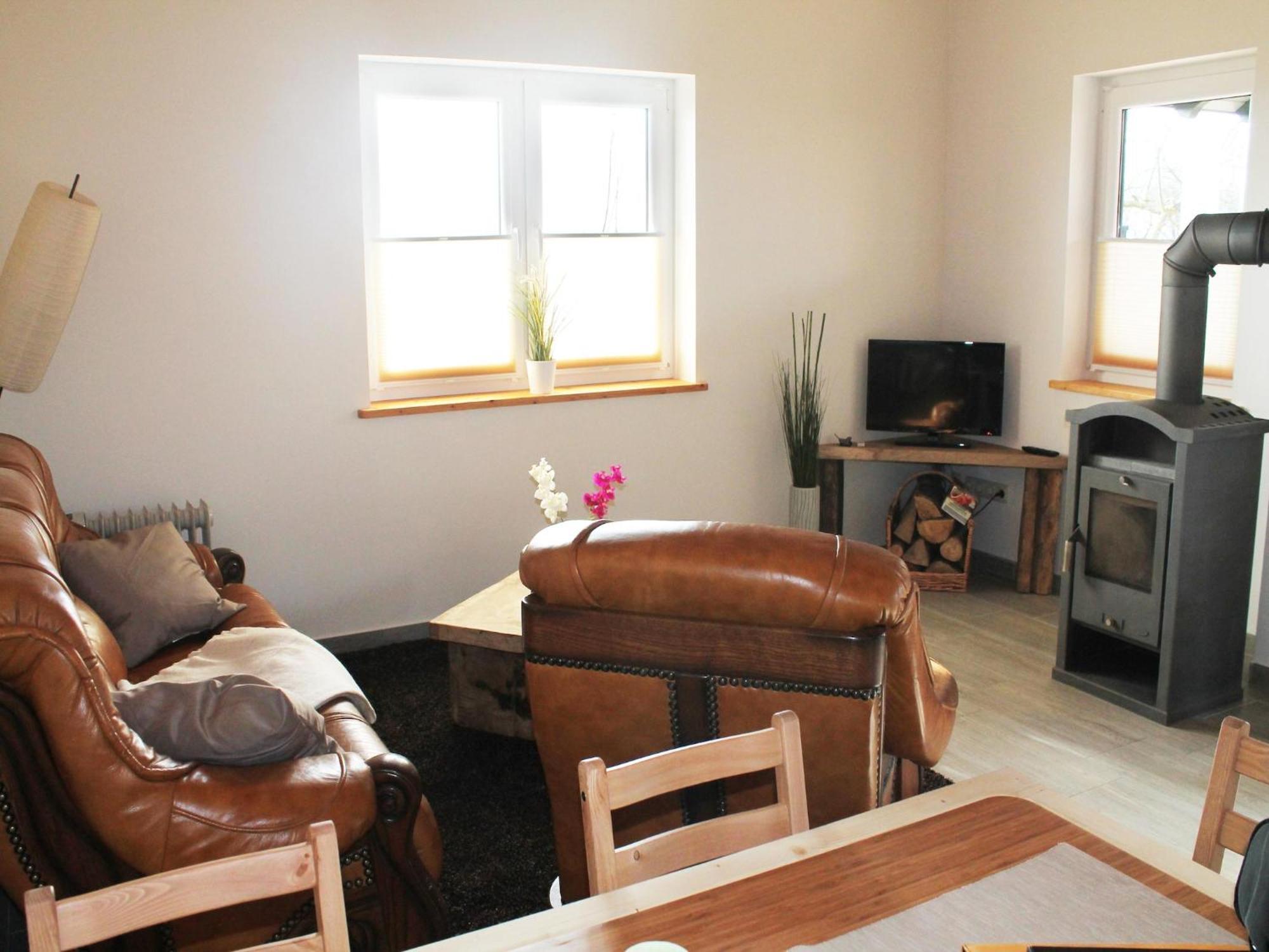 Modern Holiday Home In Brusow With Roofed Terrace Kropelin ภายนอก รูปภาพ