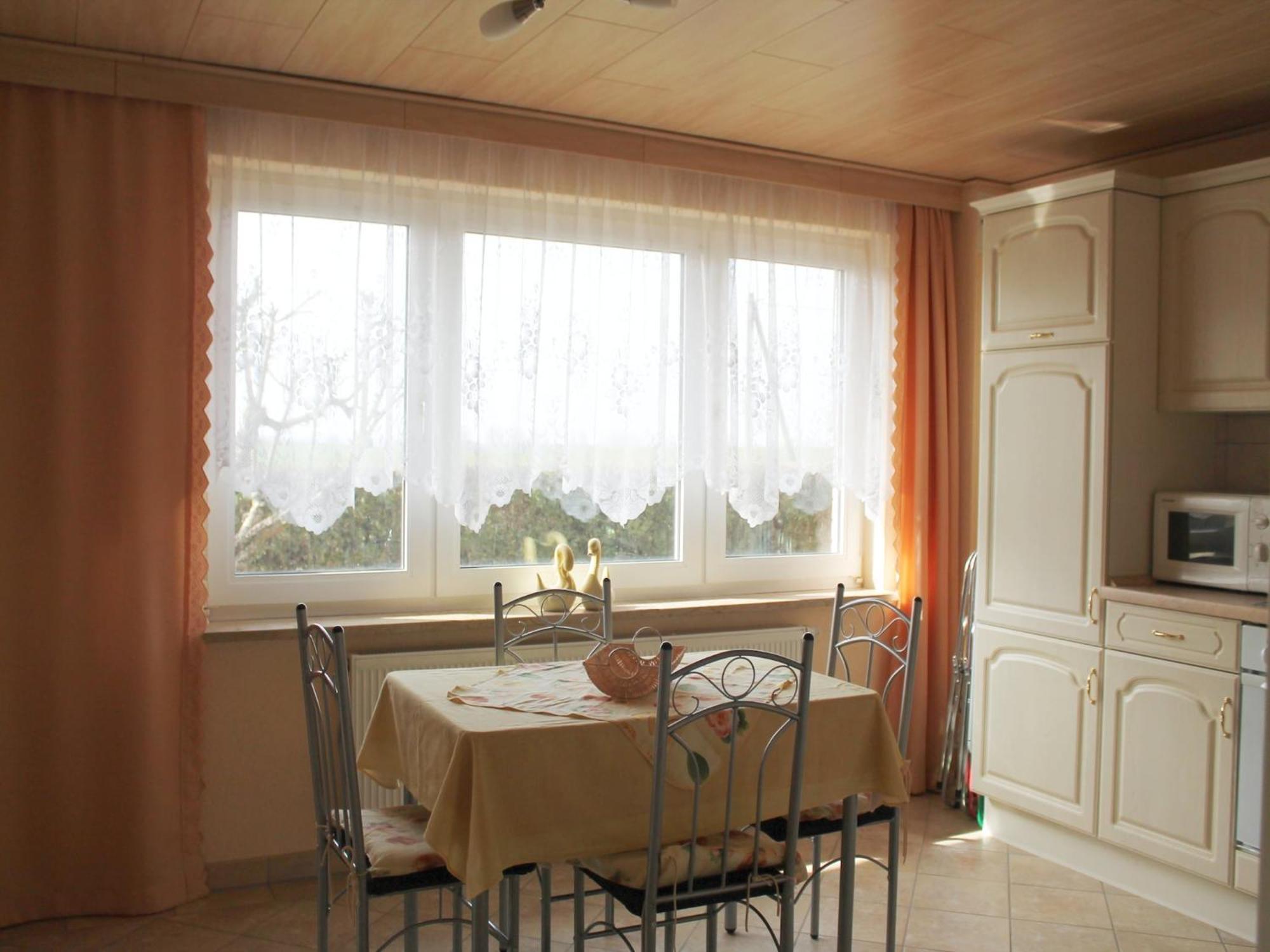 Modern Holiday Home In Brusow With Roofed Terrace Kropelin ภายนอก รูปภาพ